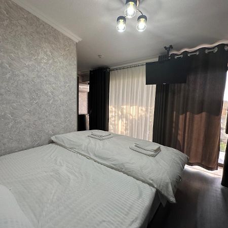 Byond Hotel & Hostel 塔什干 外观 照片