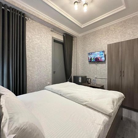 Byond Hotel & Hostel 塔什干 外观 照片