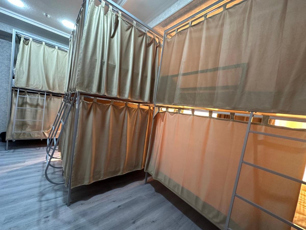 Byond Hotel & Hostel 塔什干 外观 照片