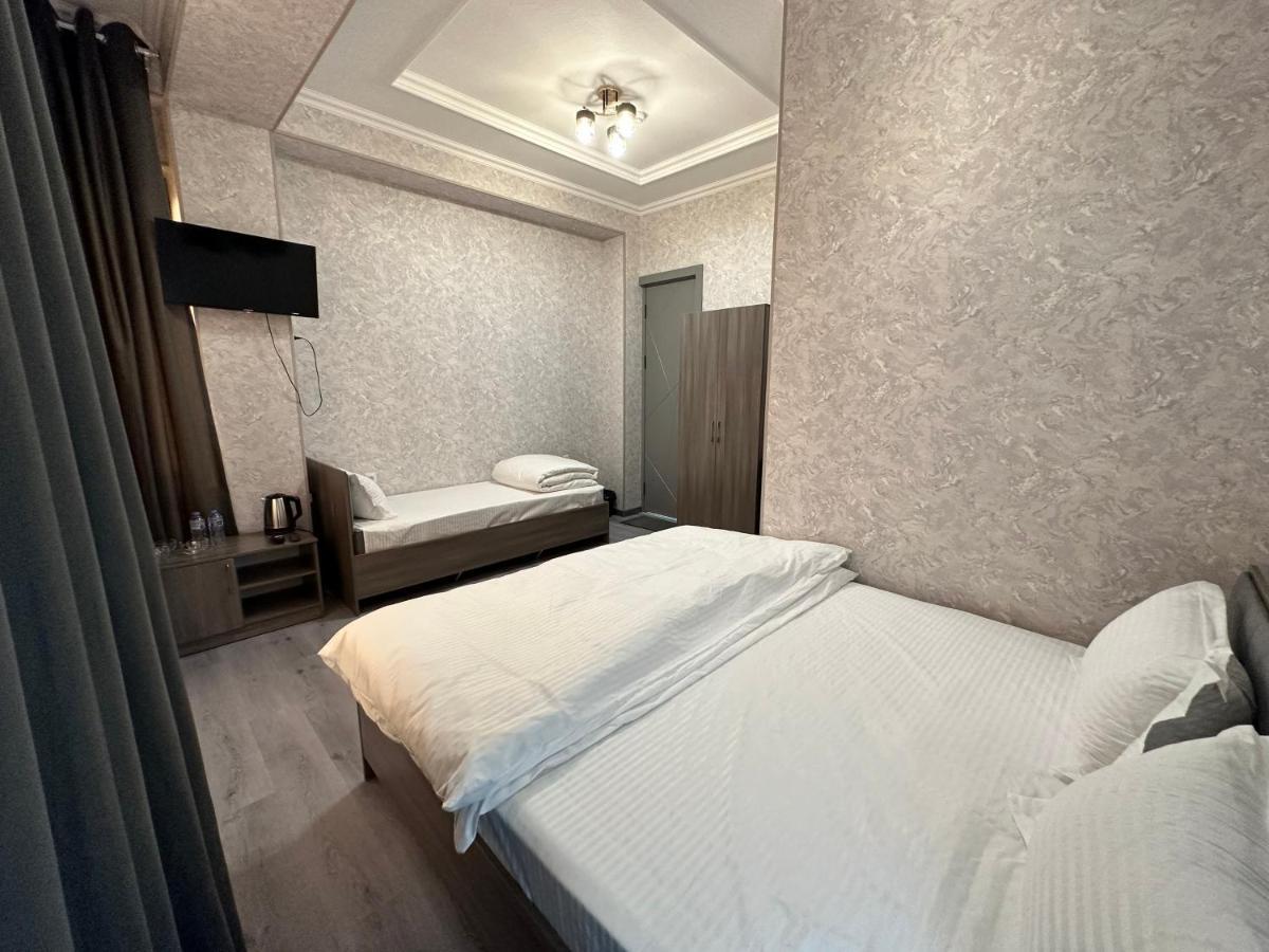 Byond Hotel & Hostel 塔什干 外观 照片